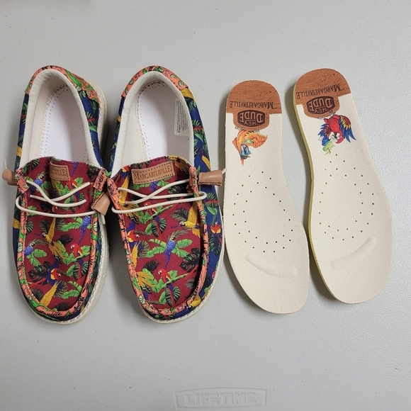 Hey Dude Wally Margaritaville Men\'s Size 8. main image 9